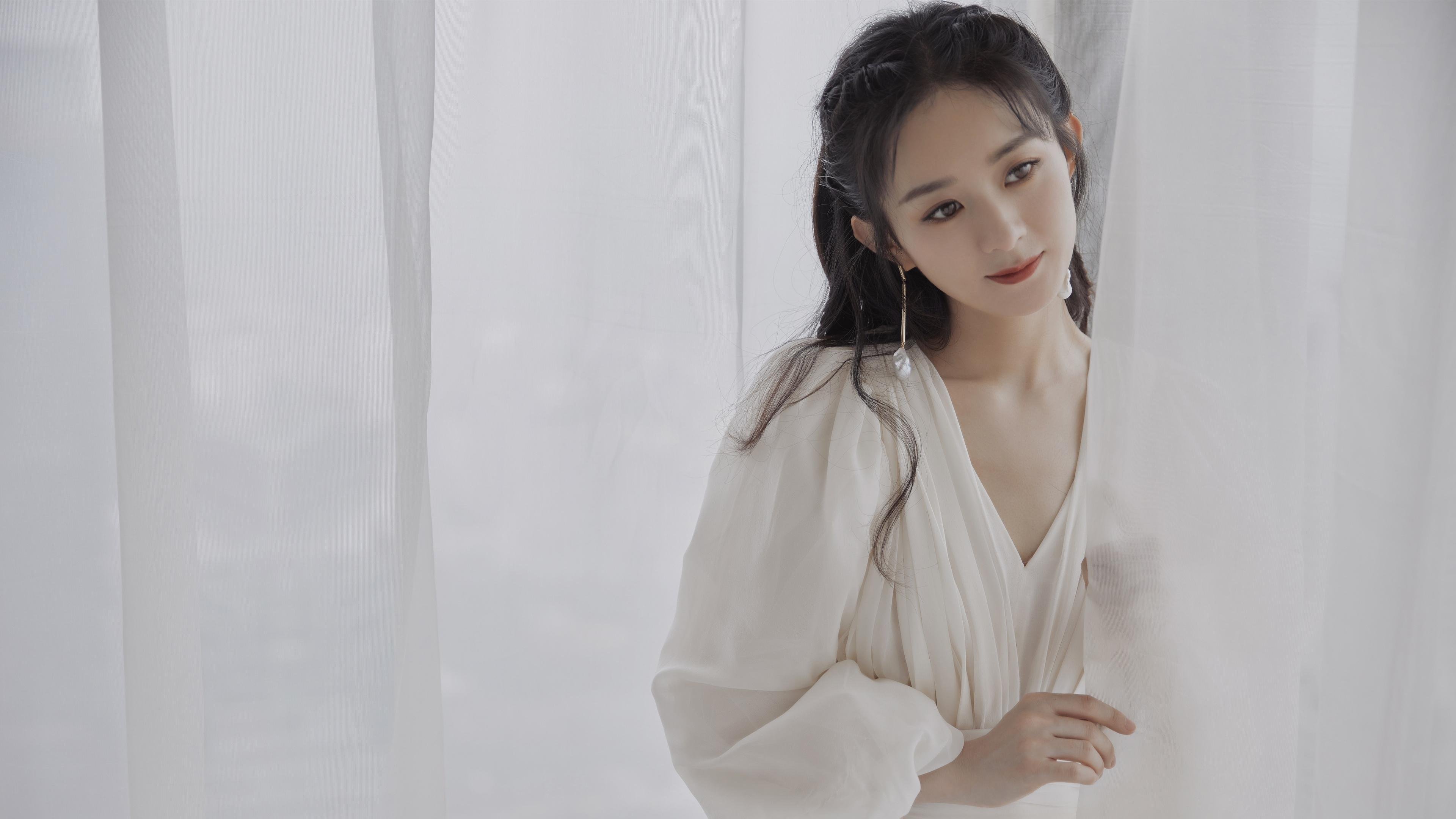 瑜伽选手在国际比赛中创下新纪录，瑜伽冠军表演视频